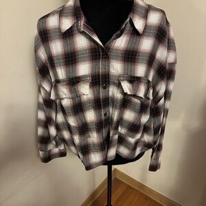 Soft cotton crop fit plaid button down shirt